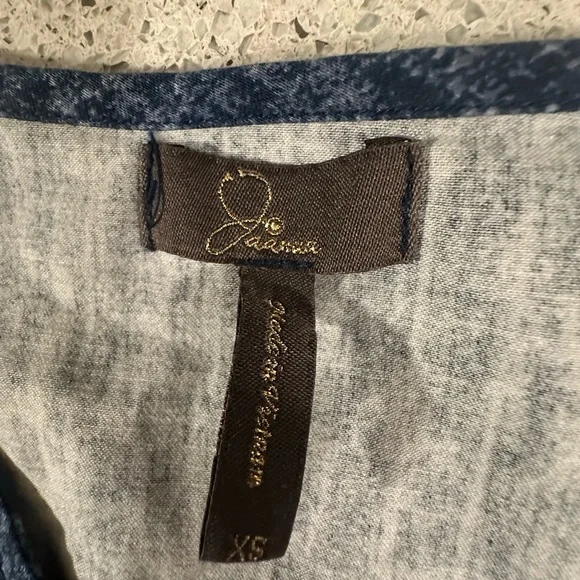 Jaanuu Scrub Set Denim Print Peplum Top Zippers Gold Details XS - Picture 16 of 16